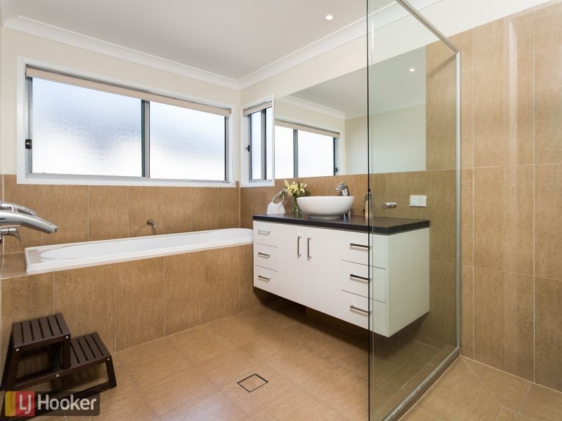 69/19 Santa Barbara Road, Hope Island QLD 4212
