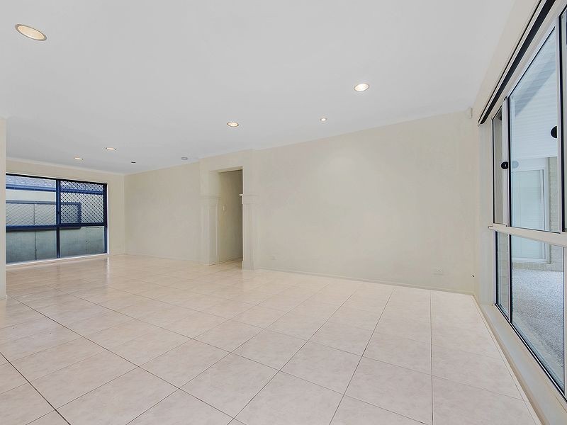 50 Belrose Boulevard, Varsity Lakes QLD 4227