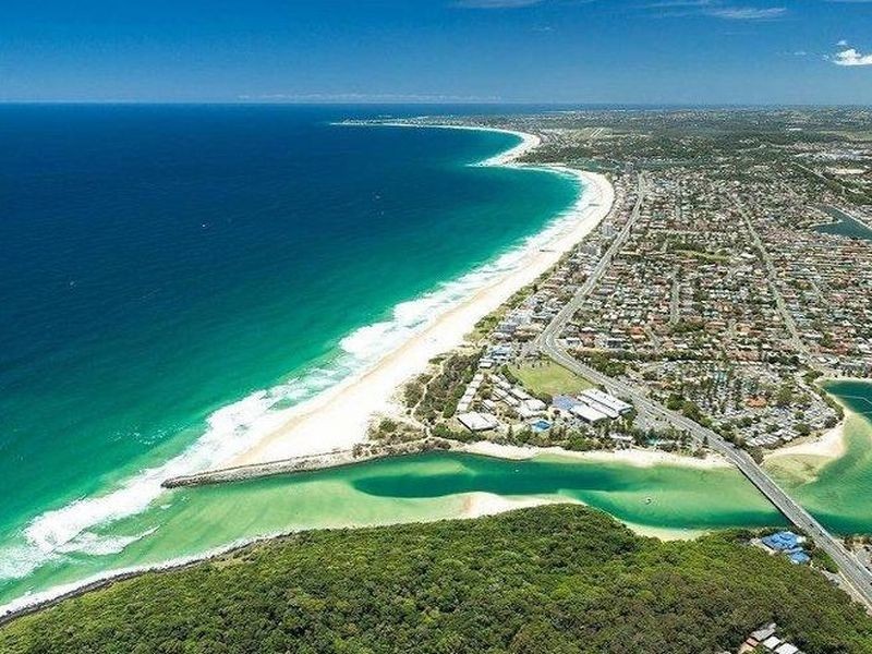 1/8 Murlong Crescent, Palm Beach QLD 4221