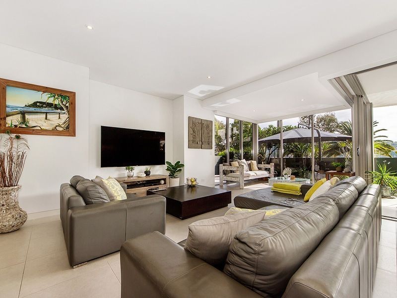 1/8 Murlong Crescent, Palm Beach QLD 4221