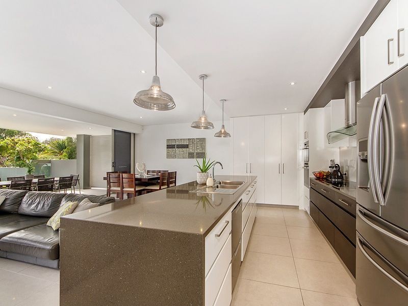 1/8 Murlong Crescent, Palm Beach QLD 4221