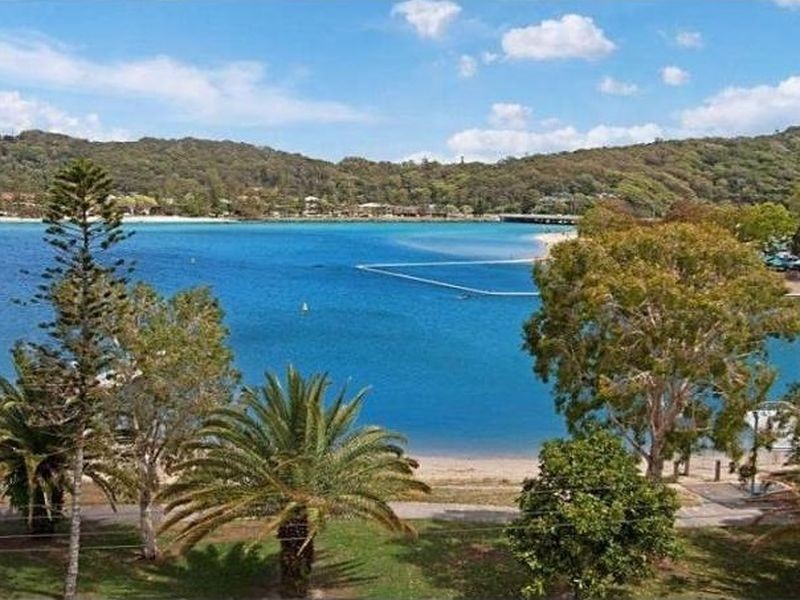 1/8 Murlong Crescent, Palm Beach QLD 4221