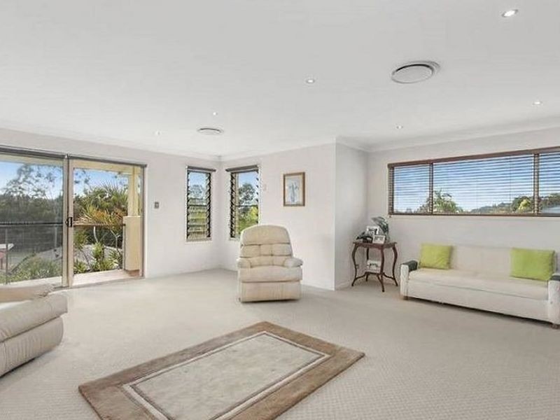 8 Kukulies Court, Currumbin Waters QLD 4223