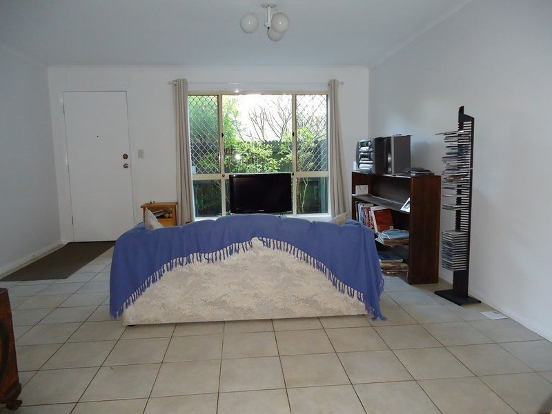 5/18 Bottlewood Ct, Burleigh Waters QLD 4220