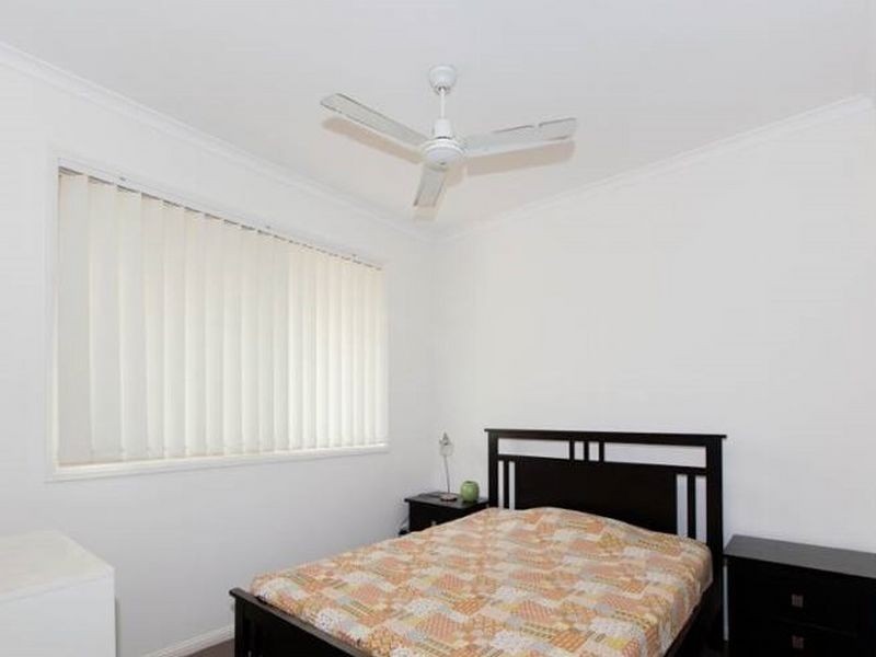 5/18 Bottlewood Ct, Burleigh Waters QLD 4220