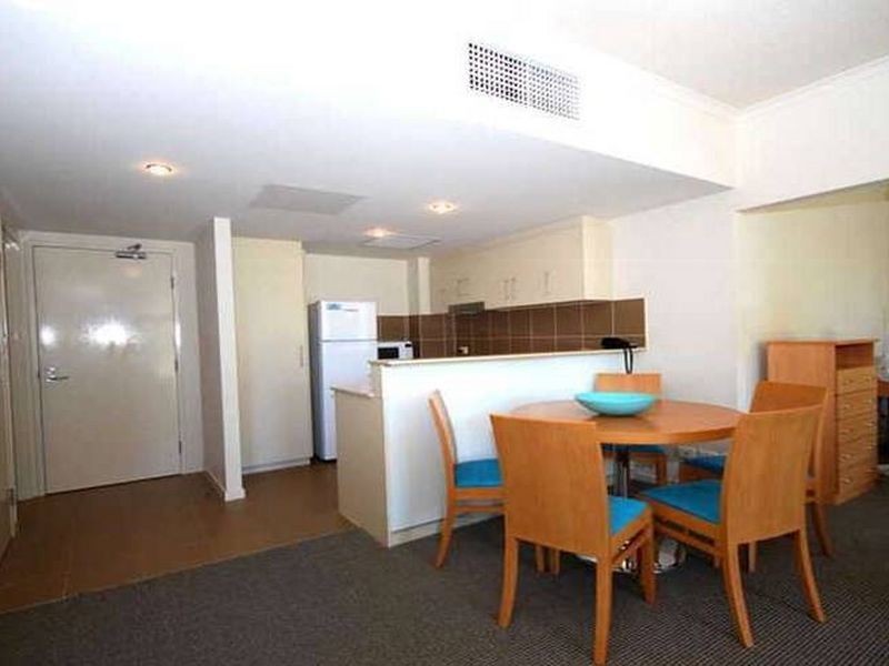 1068/1 Ocean Street, Burleigh Heads QLD 4220