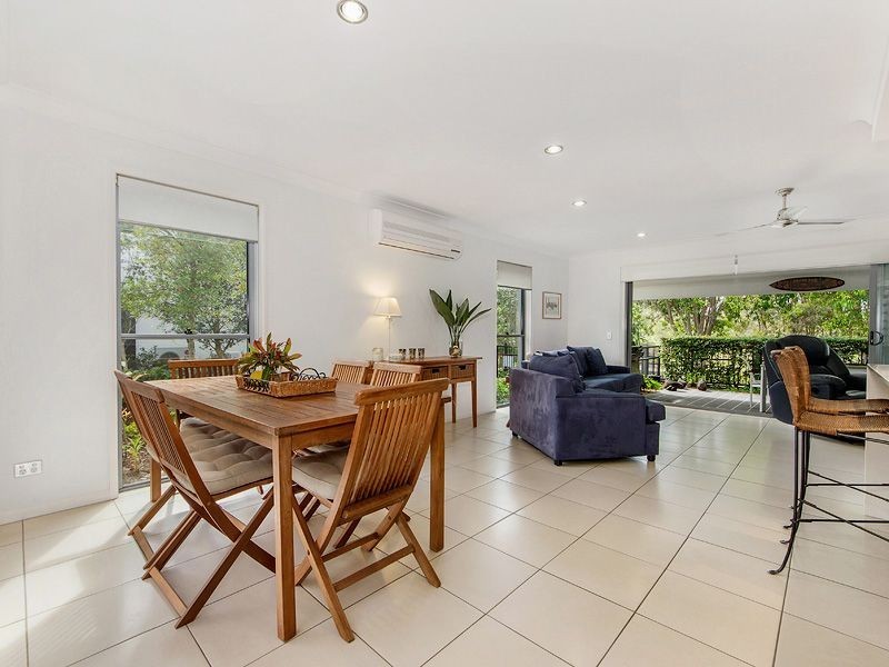 94 Verona Circuit, Burleigh Waters QLD 4220