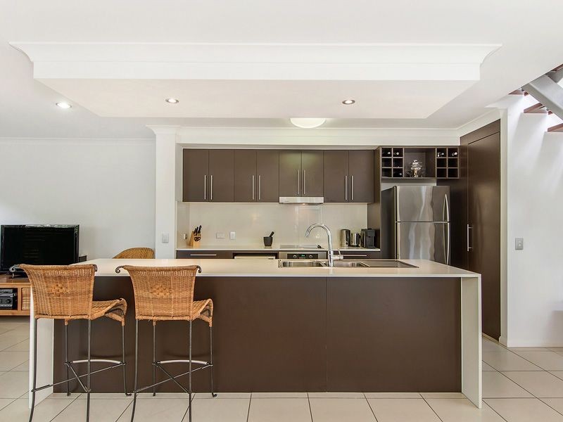 94 Verona Circuit, Burleigh Waters QLD 4220
