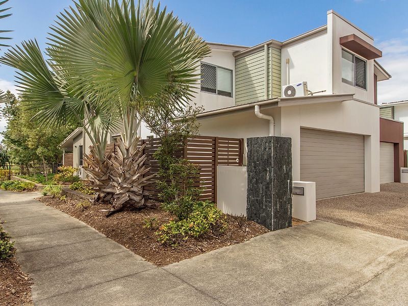 94 Verona Circuit, Burleigh Waters QLD 4220