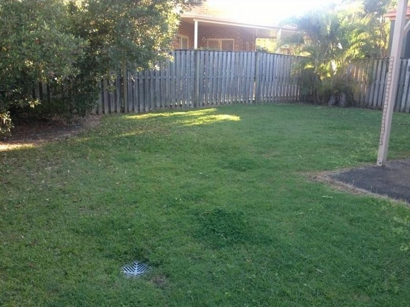 5 Shorehaven Place, Varsity Lakes QLD 4227