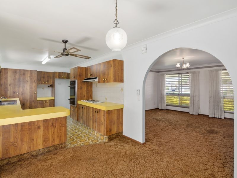 4 Beech Court, Elanora QLD 4221