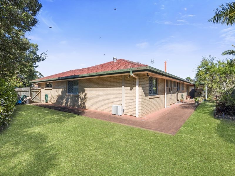 4 Beech Court, Elanora QLD 4221