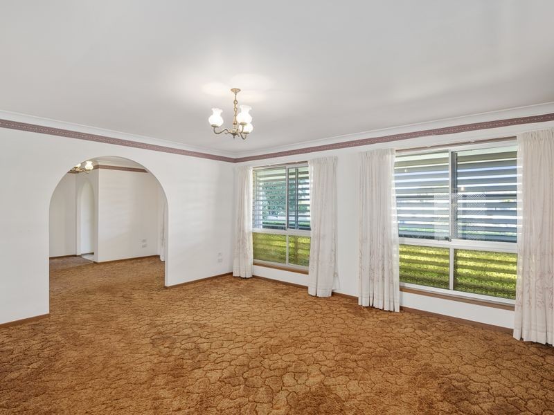 4 Beech Court, Elanora QLD 4221