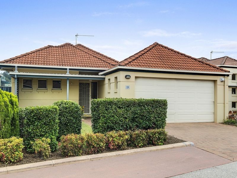 15/36 Beachcomber Ct, Burleigh Waters QLD 4220