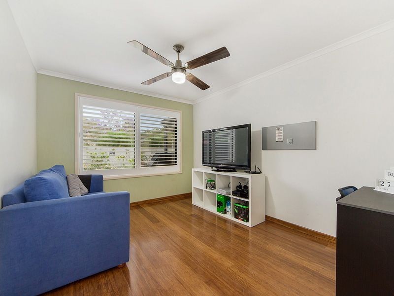 7 Coral Sea Ct, Burleigh Waters QLD 4220