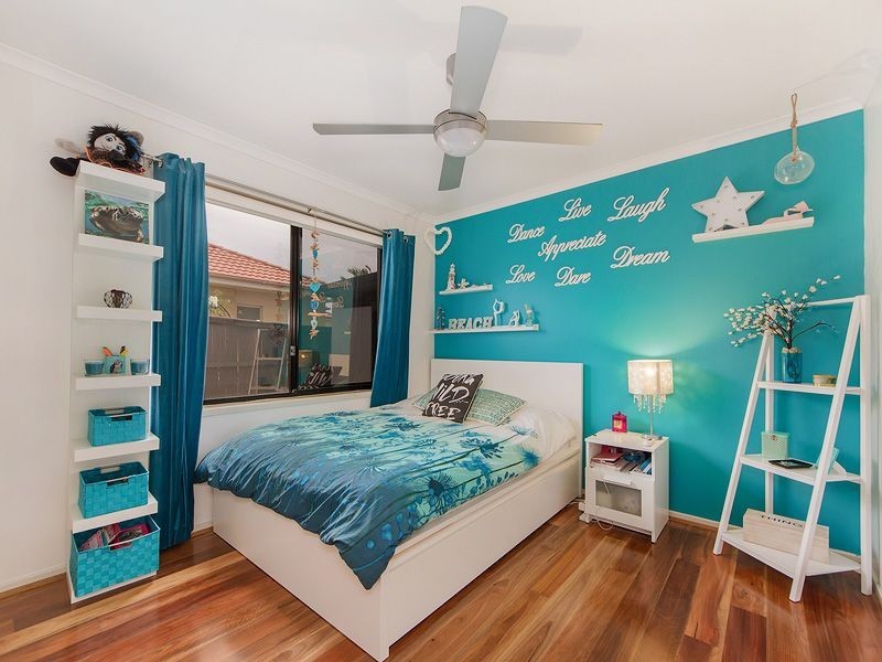 7 Coral Sea Ct, Burleigh Waters QLD 4220