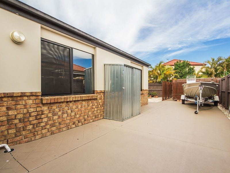 7 Coral Sea Ct, Burleigh Waters QLD 4220