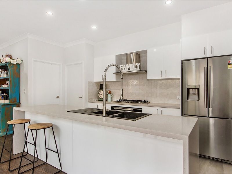 11 Greenview Place, Reedy Creek QLD 4227