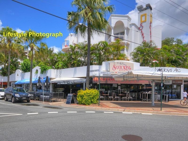 9 Messines Cr, Miami QLD 4220