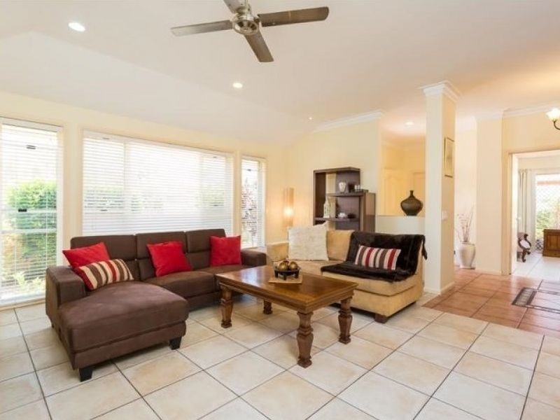 Clear Island Waters QLD 4226