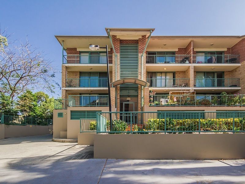 21/45 Pohlman Street, Southport QLD 4215