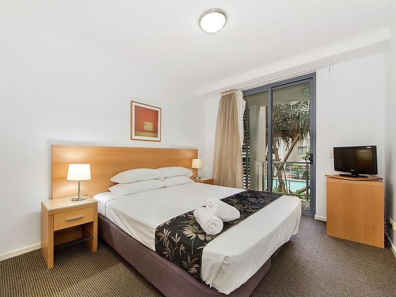 1047/1 Ocean Street, Burleigh Heads QLD 4220