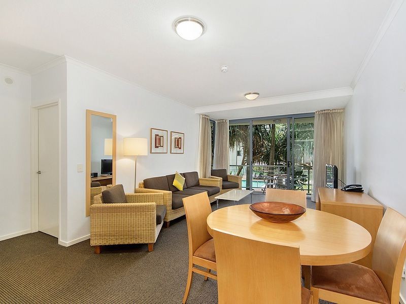 1047/1 Ocean Street, Burleigh Heads QLD 4220