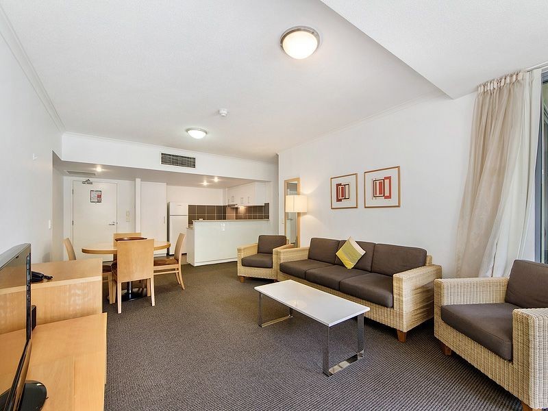 1047/1 Ocean Street, Burleigh Heads QLD 4220