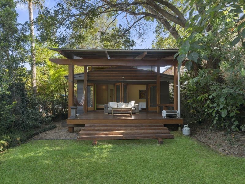 19 Baker Avenue, Labrador QLD 4215