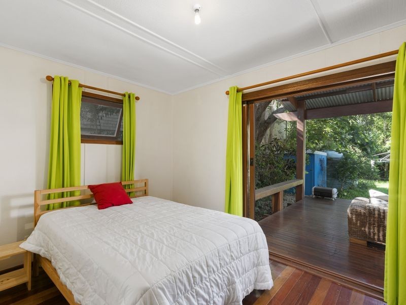 19 Baker Avenue, Labrador QLD 4215