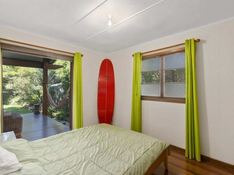 19 Baker Avenue, Labrador QLD 4215