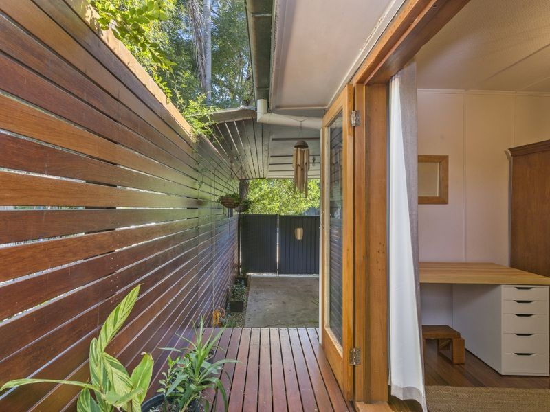 19 Baker Avenue, Labrador QLD 4215