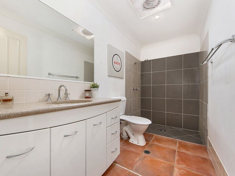81 Harrier Dr, Burleigh Waters QLD 4220