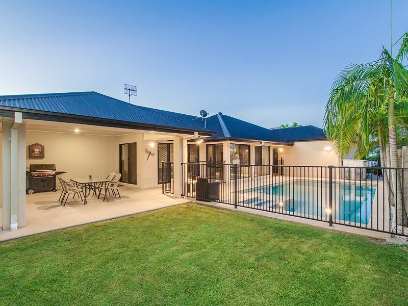 68 Observatory Drive, Reedy Creek QLD 4227