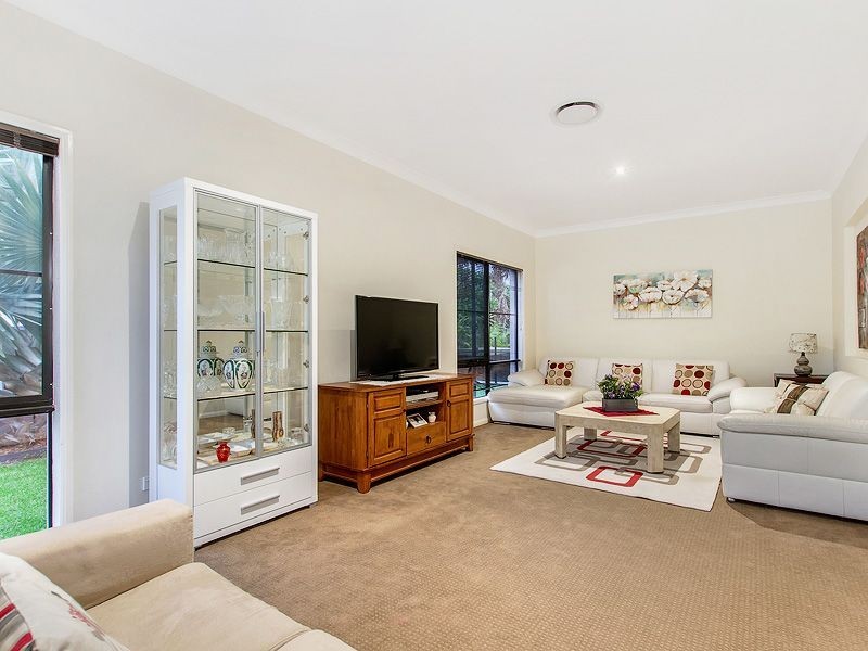 66 Observatory Drive, Reedy Creek QLD 4227