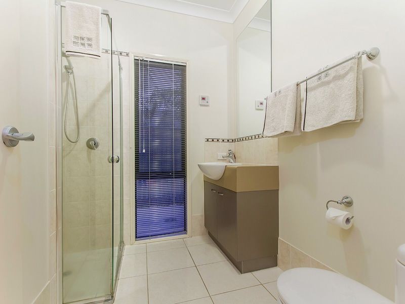 66 Observatory Drive, Reedy Creek QLD 4227