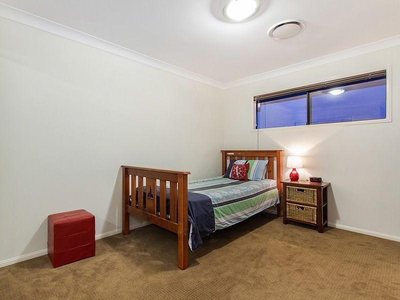 66 Observatory Drive, Reedy Creek QLD 4227