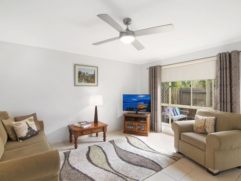 8/18 Bottlewood Court, Burleigh Waters QLD 4220
