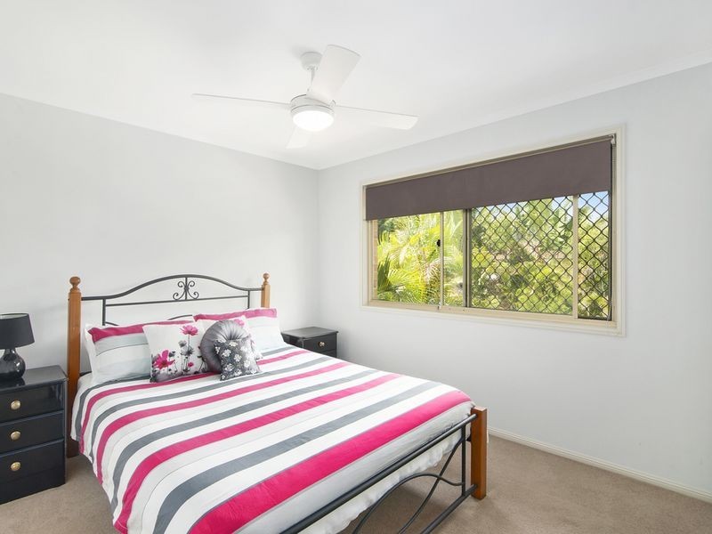 8/18 Bottlewood Court, Burleigh Waters QLD 4220