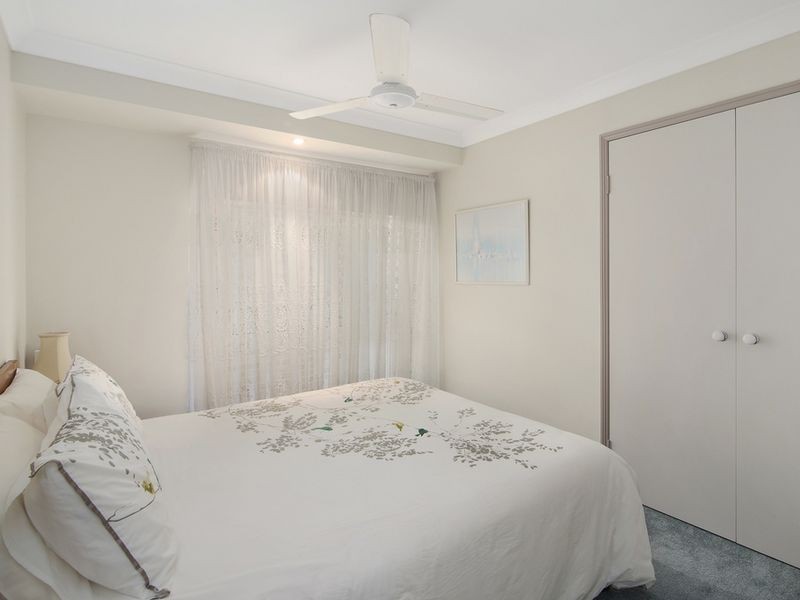 48 Wedgebill Pde, Burleigh Waters QLD 4220