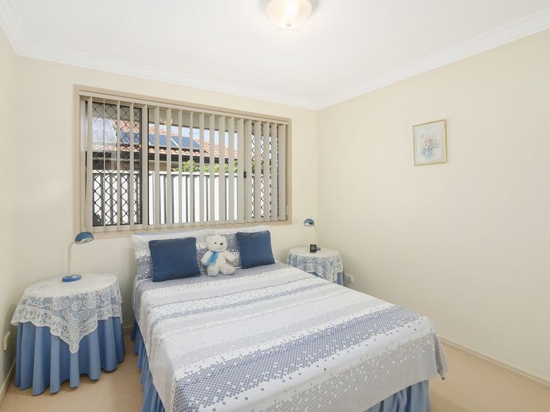 3 Treetop Court, Burleigh Waters QLD 4220