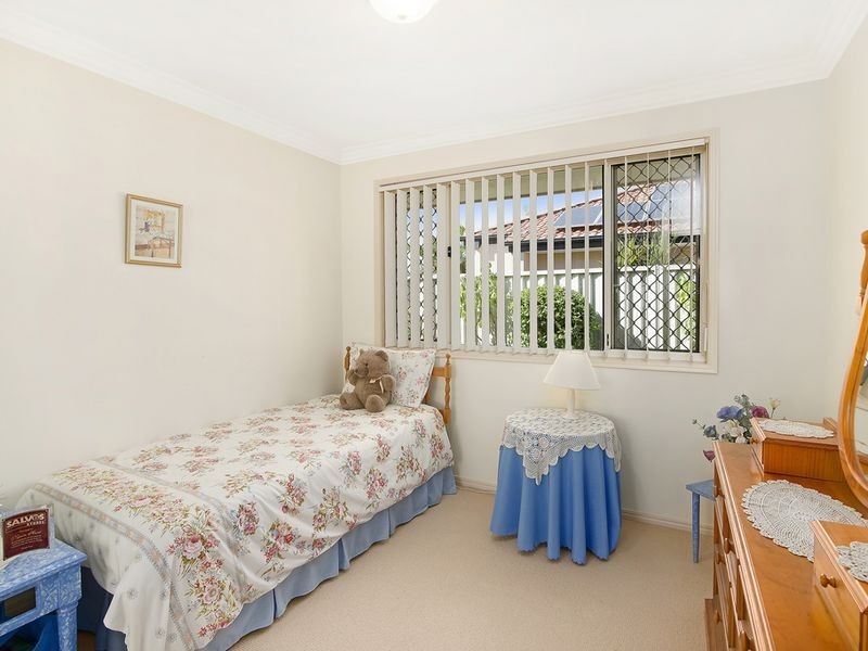 3 Treetop Court, Burleigh Waters QLD 4220