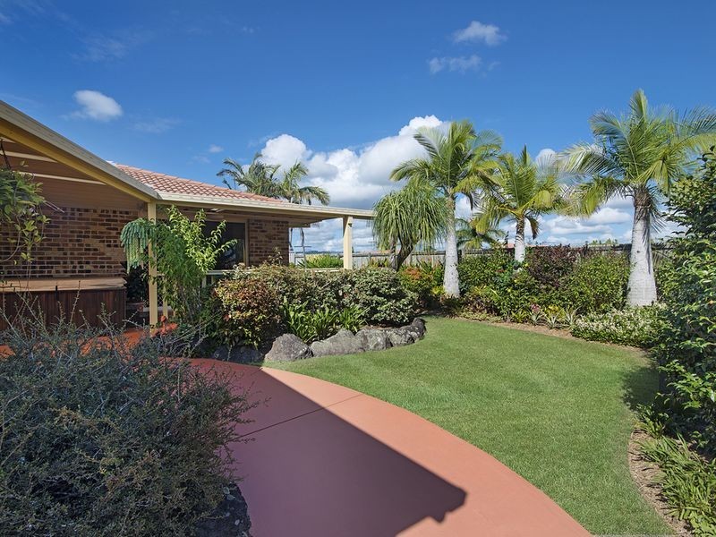3 Treetop Court, Burleigh Waters QLD 4220