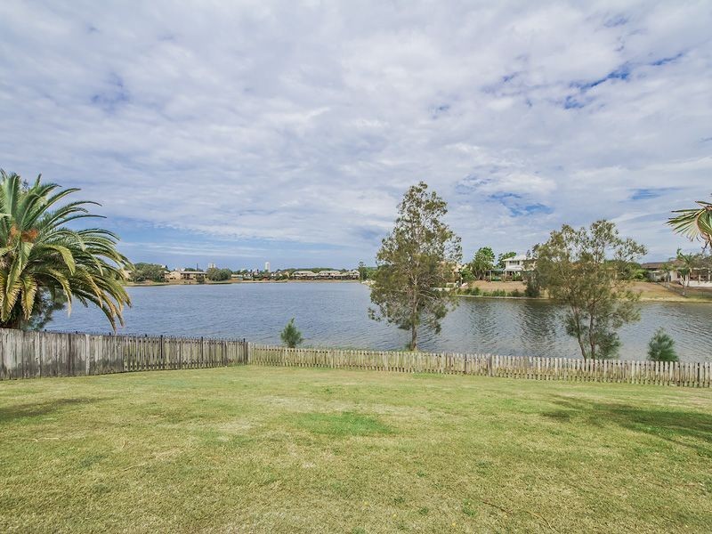 90 Honeyeater Drive, Burleigh Waters QLD 4220