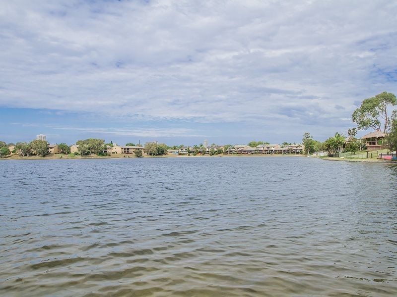 90 Honeyeater Drive, Burleigh Waters QLD 4220