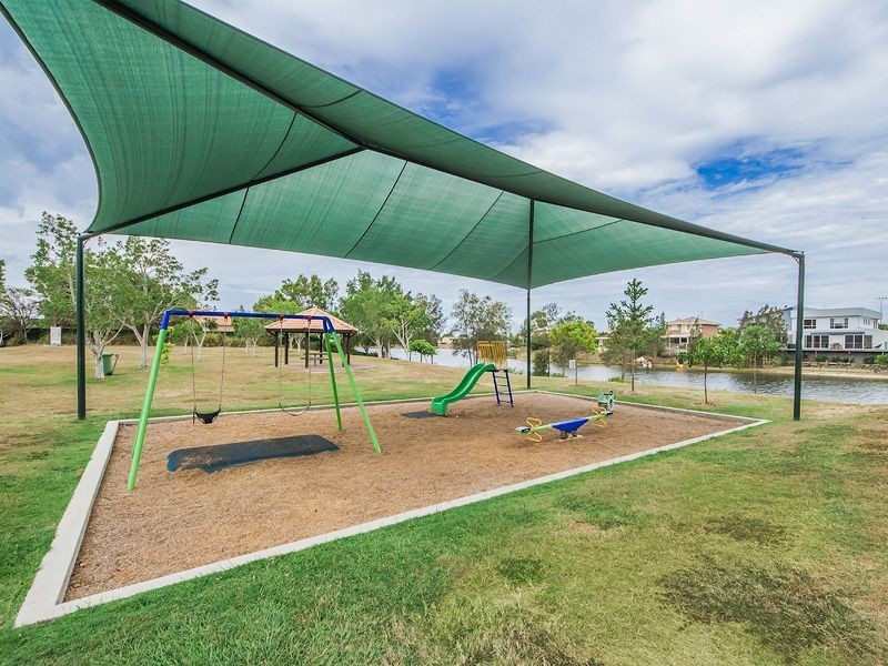 90 Honeyeater Drive, Burleigh Waters QLD 4220