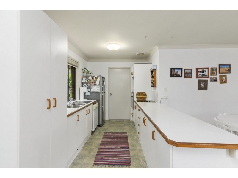 11 Montezuma Drive, Burleigh Waters QLD 4220