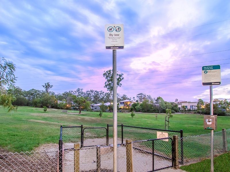 37 Willow Tree Drive, Reedy Creek QLD 4227