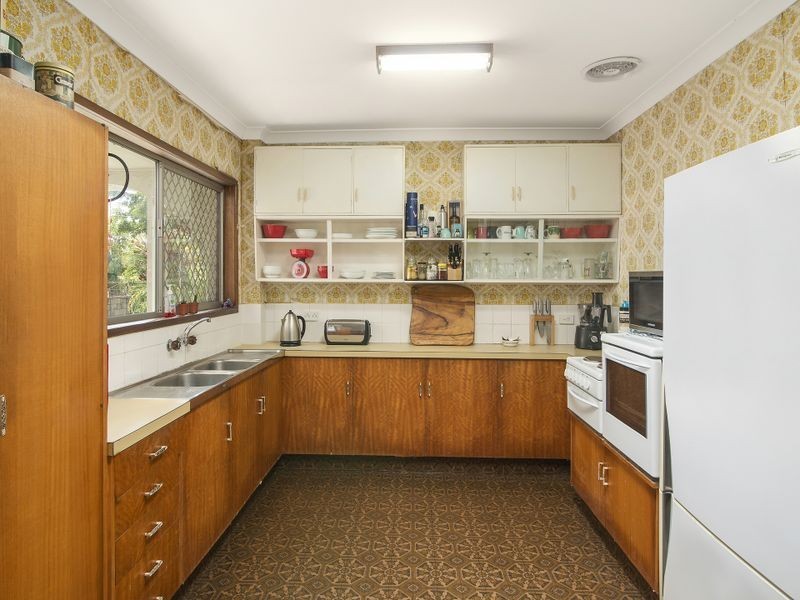 60 Townson Avenue, Palm Beach QLD 4221