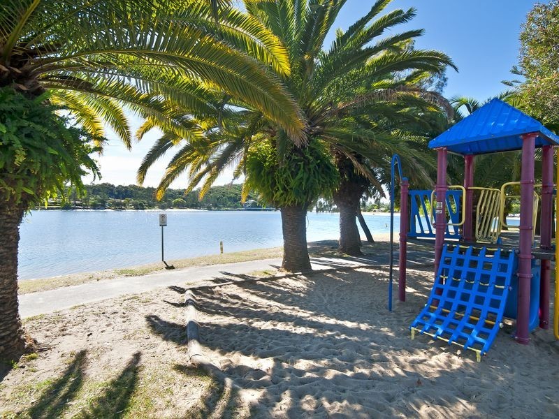 60 Townson Avenue, Palm Beach QLD 4221